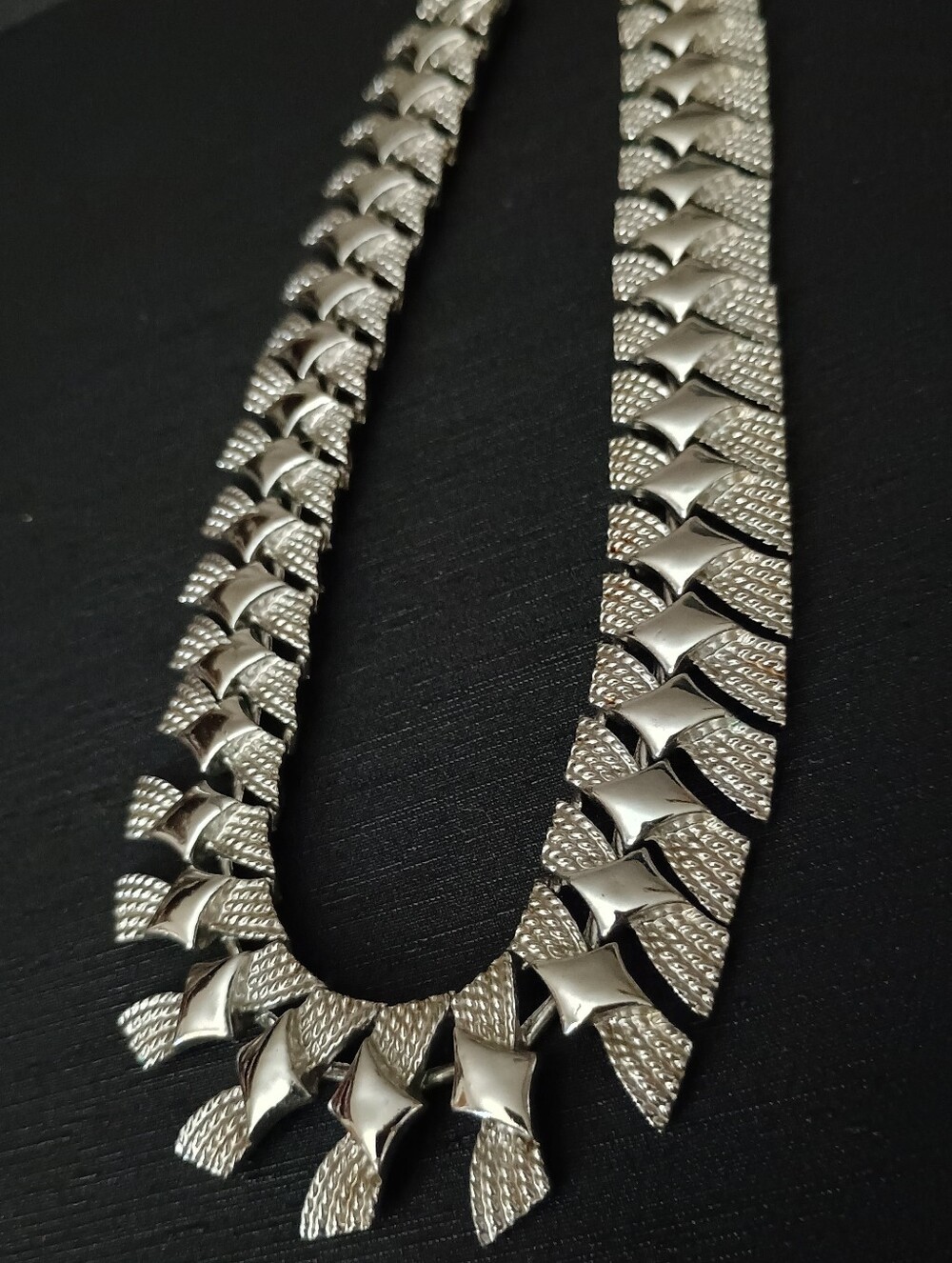 Vintage Coro Silver Statement Collar Necklace - Women Jewelry
